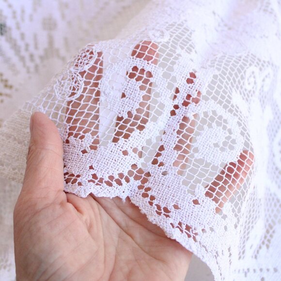 Vintage Table Runner, Small Ivory Lace Tablecloth Or Topper - Picture 7 of 10